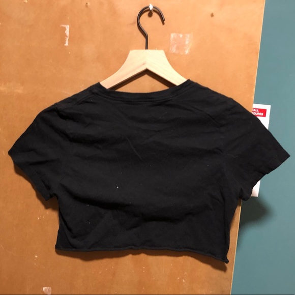 Black crop top - Picture 2 of 3